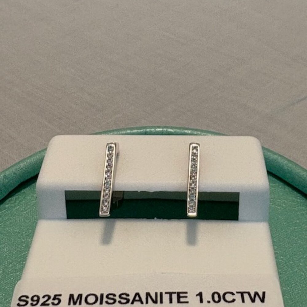 Sterling Silver moissanite hoop earrings 1.0CTW